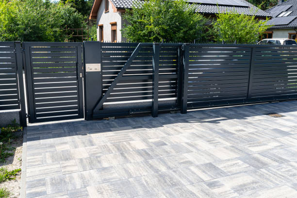 Best Residential Driveway Paver Services  in Clifton, IL